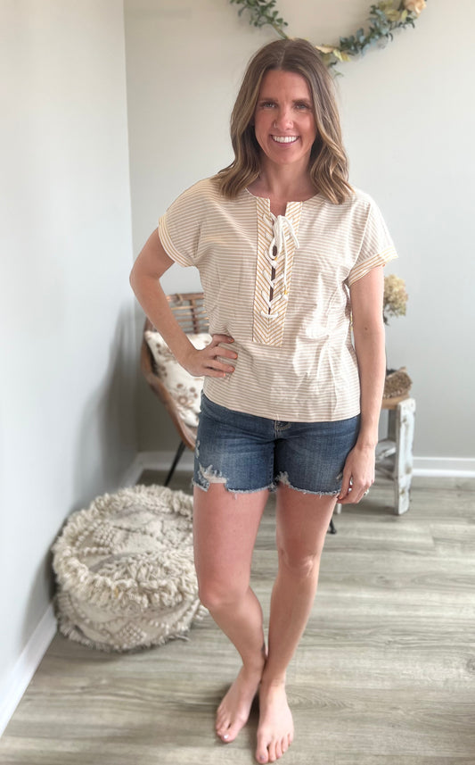 Lace up Tee
