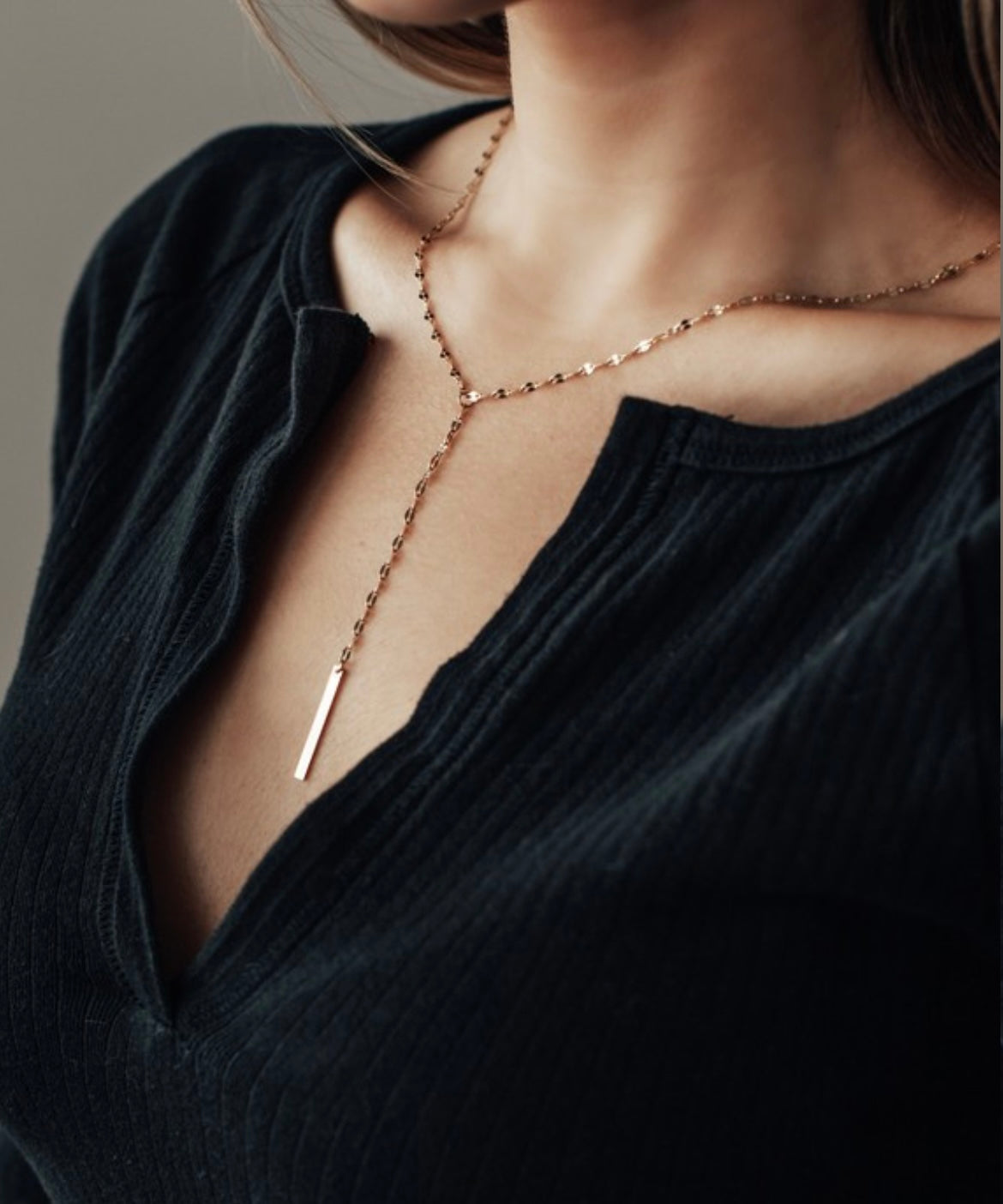 Plunging necklace